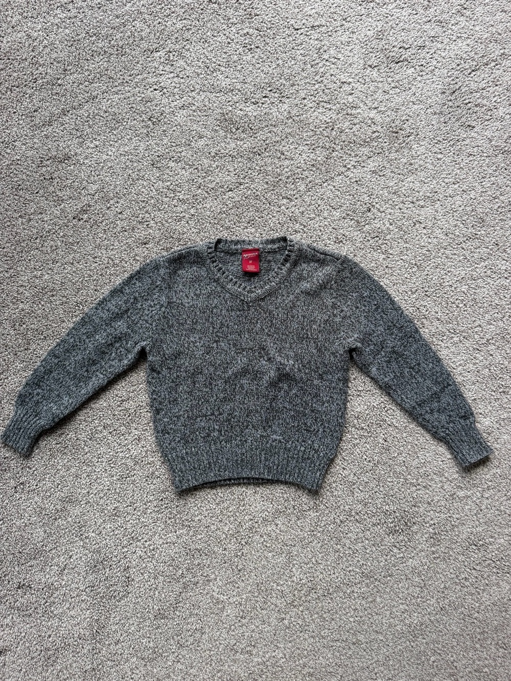 Arizona Jean Company Men's Heather Gray V-Neck Sweater